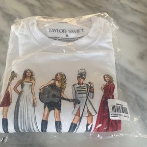 Taylor Swift Fearless Era Sweatshirt Med.